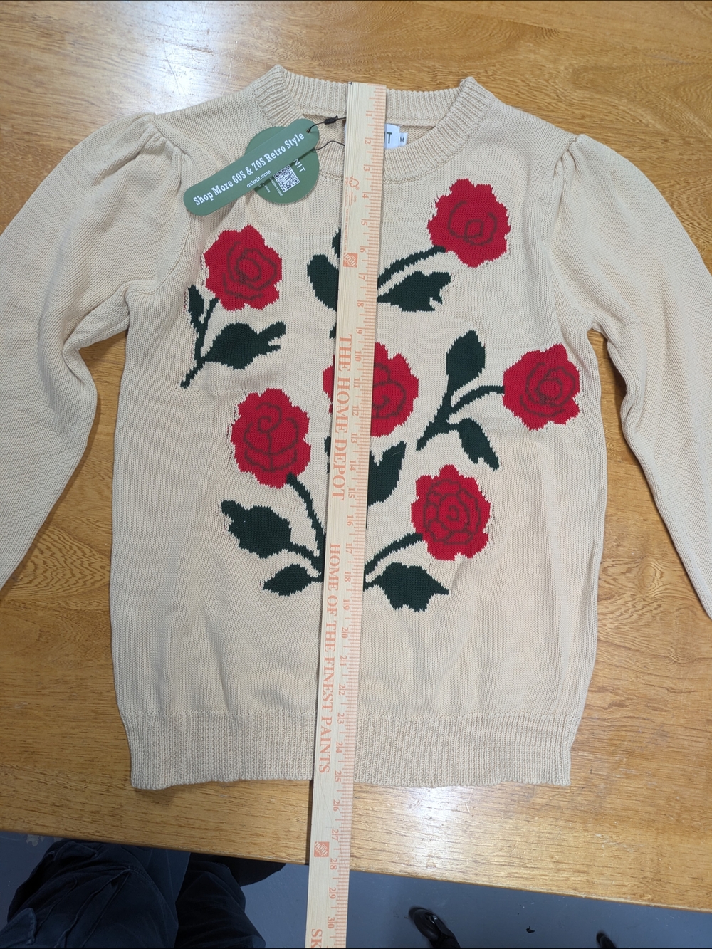 Cream Sweater with Red Rose Motif - Picture 3 of 7